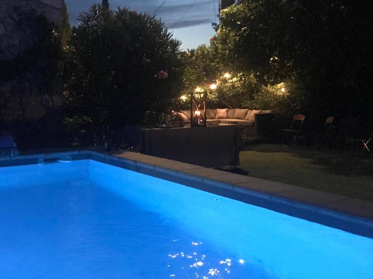 Bed and Breakfast Les Aiguieres En Provence Suze-la-Rousse Exterior foto
