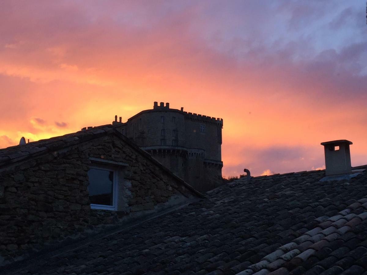 Bed and Breakfast Les Aiguieres En Provence Suze-la-Rousse Exterior foto