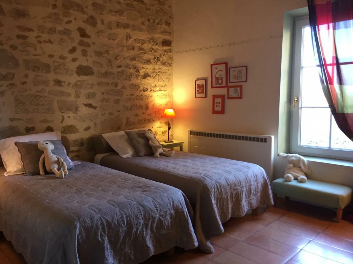 Bed and Breakfast Les Aiguieres En Provence Suze-la-Rousse Exterior foto