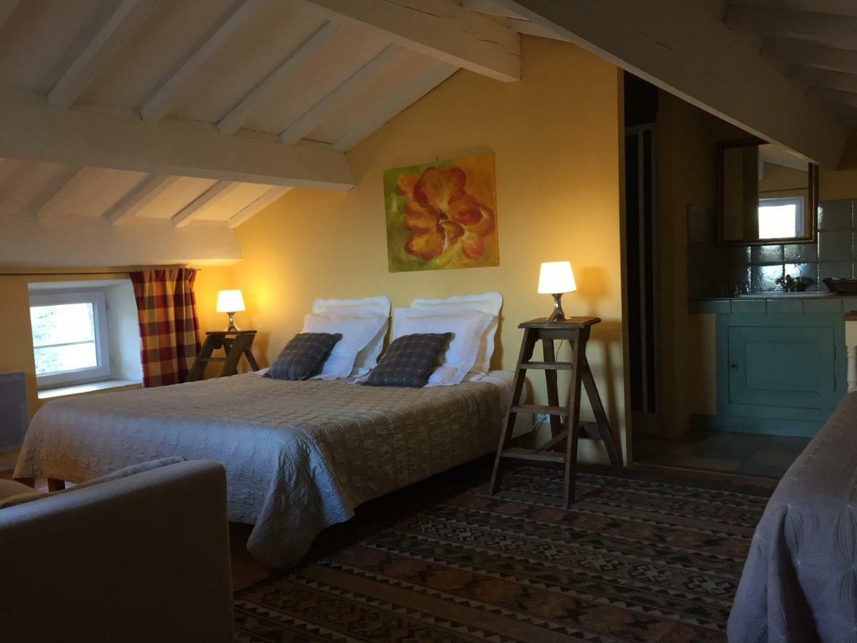 Bed and Breakfast Les Aiguieres En Provence Suze-la-Rousse Exterior foto
