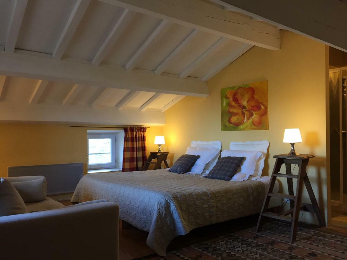 Bed and Breakfast Les Aiguieres En Provence Suze-la-Rousse Exterior foto